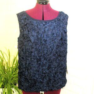 Lan Ting Bride TS Contour Sleeveless Floral Textured  Top – Navy – NWT Large